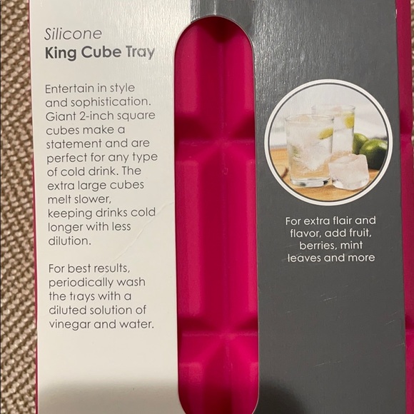 Square Ice Cube Tray - Picture 3 of 3